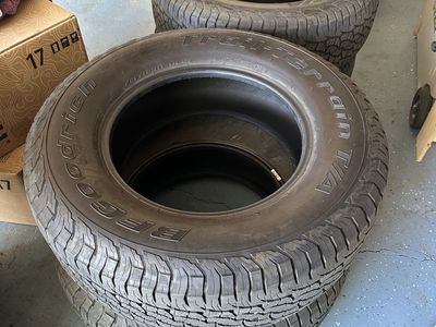 BFGoodrich Trail-Terrain T/A Tires - Set of 4 - All-Season On/Off-Road - P265/70R17 113S