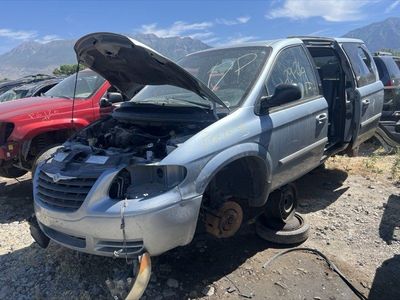 2005 Chrysler Town & Country Parts - UTPAP Orem