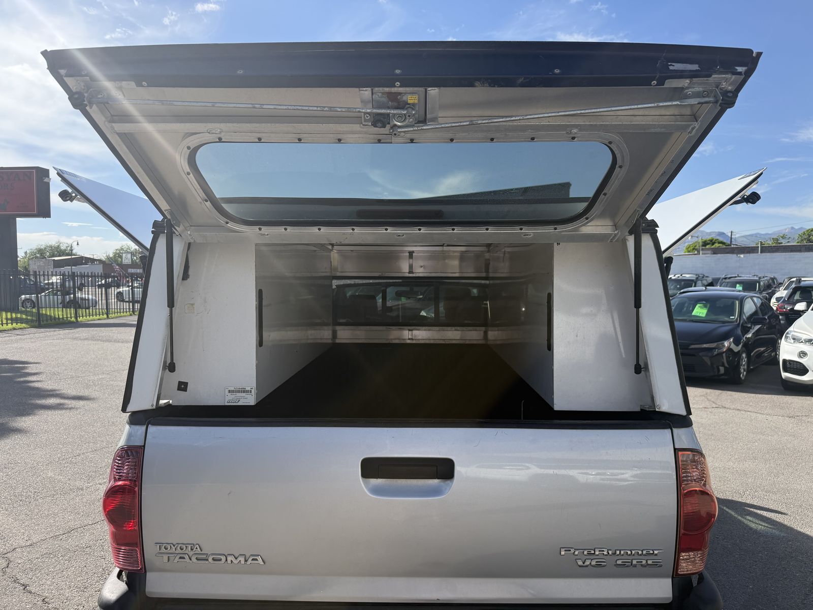 Main image 9