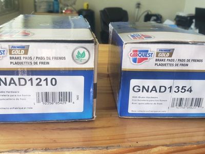 New brake pads, front and rear for Toyota Corolla