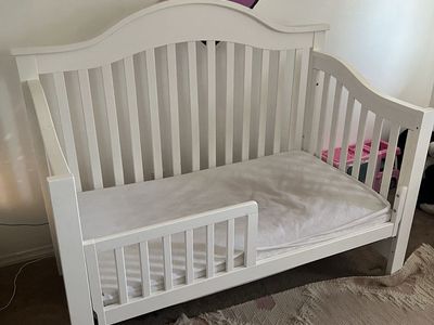 White Convertible Baby Crib Toddler Bed - 2-in-1 Design with Toddler Rail