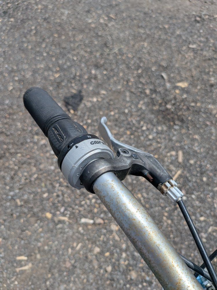 Main image 3