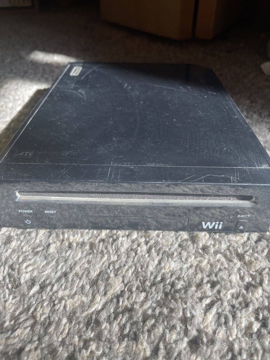 Nintendo Wii Console – Cables Games Controllers