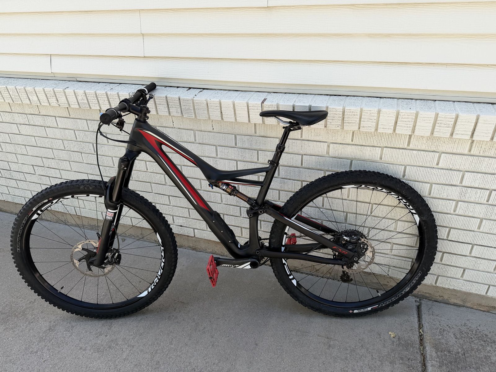 2016 Specialized Stumpjumper Expert Carbon 29 – Large – Excellent Condition
