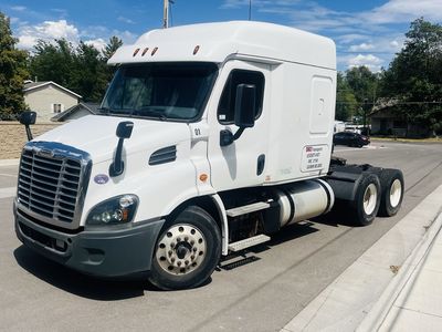 2016 Freightliner Cascadia 113 409k miles