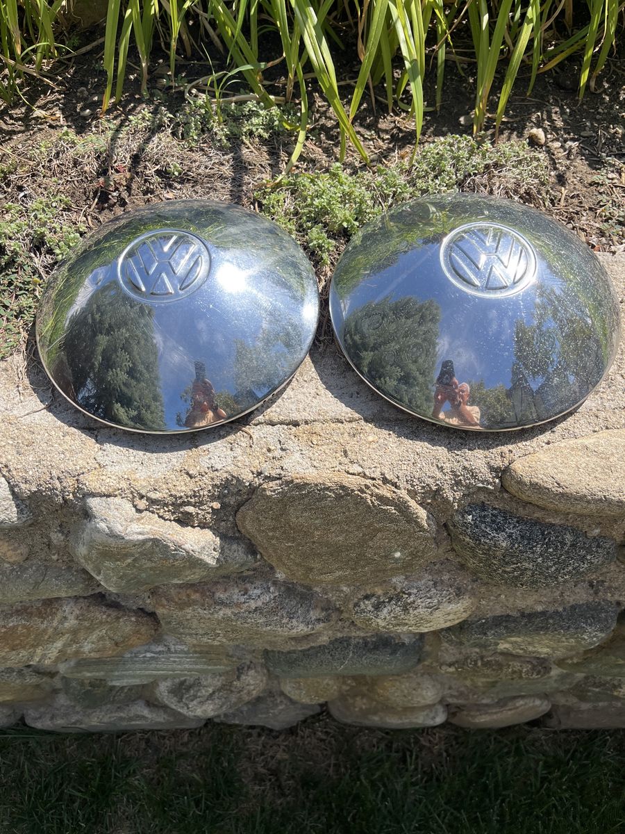 1965 VW Bug Hub Caps