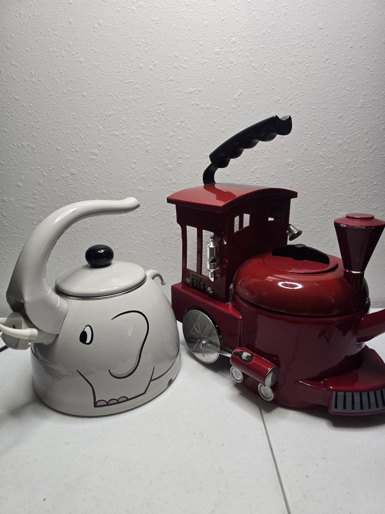 Vtg Kammenstien Tea Kettles Train And Elephant
