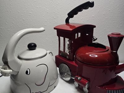Vtg Kammenstien Tea Kettles Train And Elephant