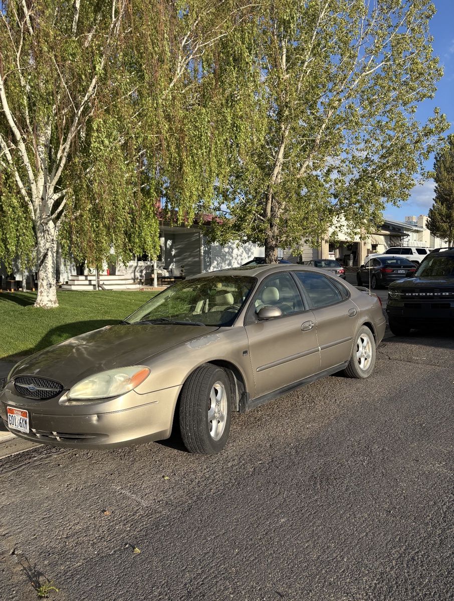 2002 ford Taurus