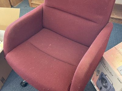 3 office chairs