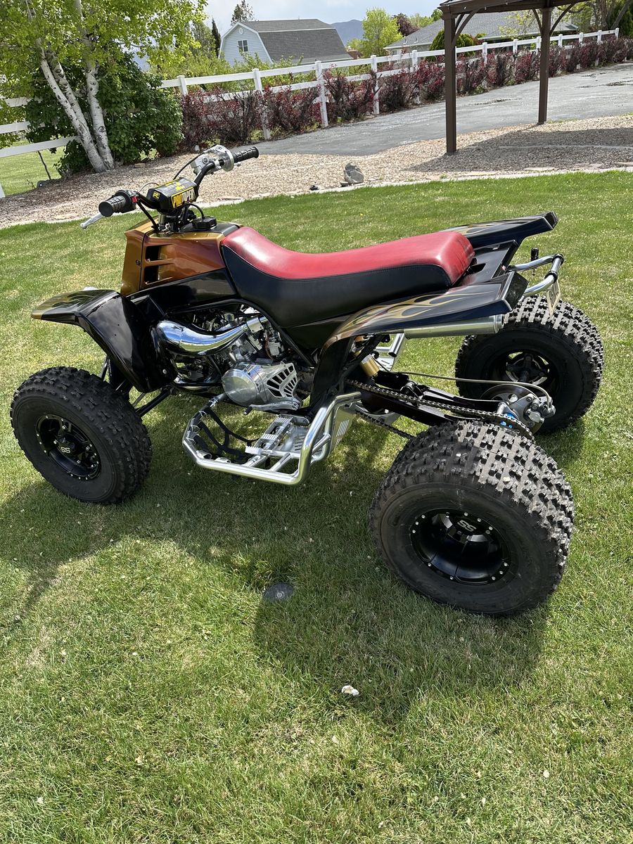 2005 Yamaha Banshee 350 - Classic 2-Stroke Screamer!
