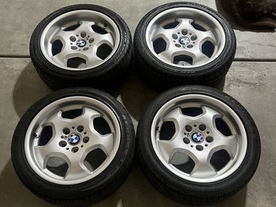 BMW Style 23 Contours (staggered)