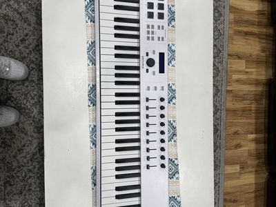 Arturia Keylab 88 + JBL 104 Studio Monitors