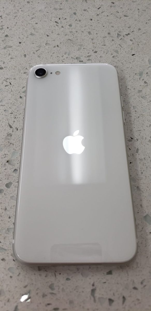 Iphone SE - 64GB - 3 GEN - Unlocked