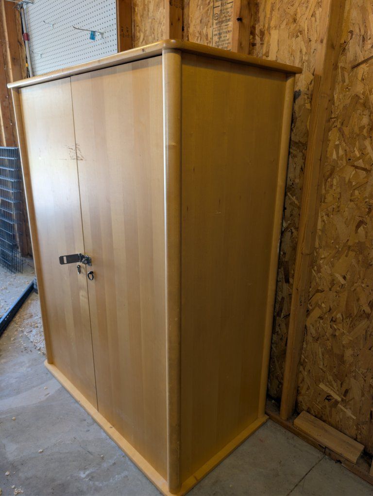 Main image 3