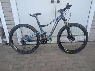 Women's Liv Lust 27.5" Mountain Bike