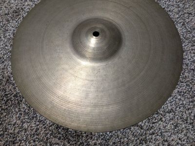 13" Zildjian cymbal