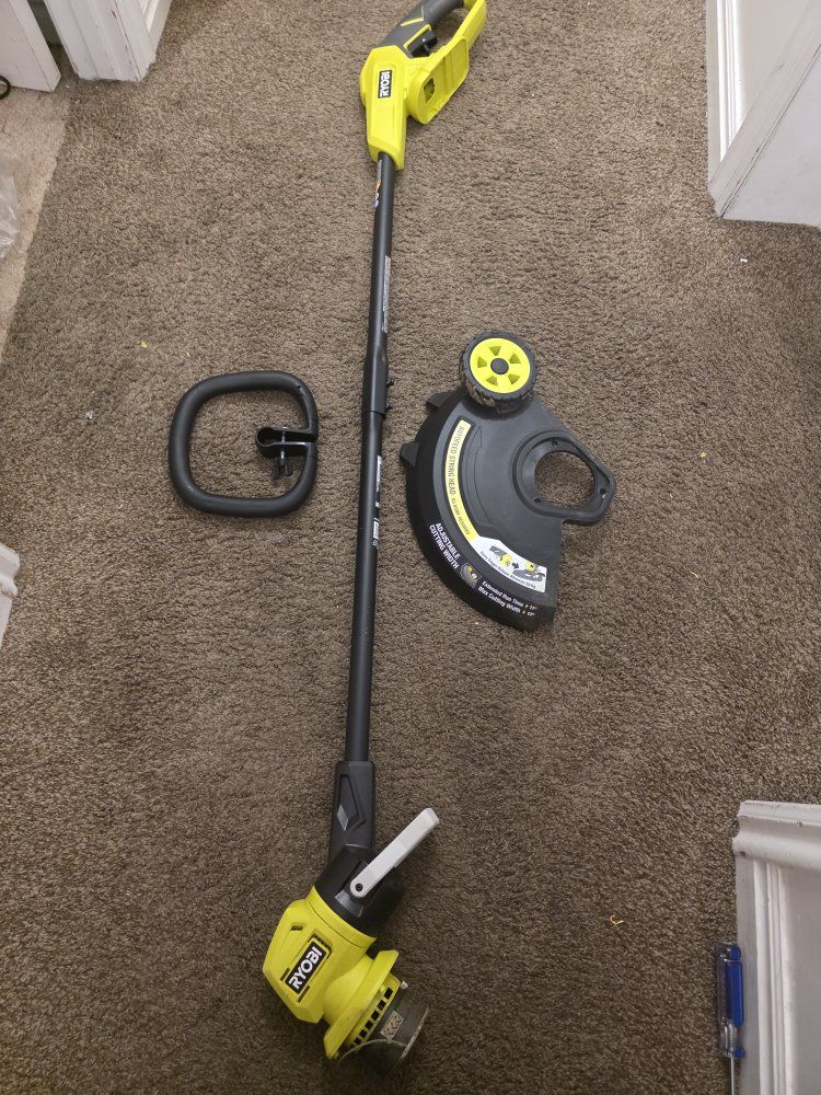 Ryobi ONE+ 18V 13 in. Cordless Battery String Trimmer/Edger (Tool Only)