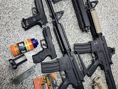 Lot of BB Guns and Airsoft Rifles with Plastic and Steel BBs