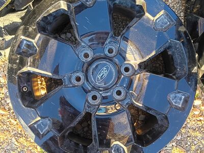 4 jet gloss black Ford F-150 rims 18 " 18x9