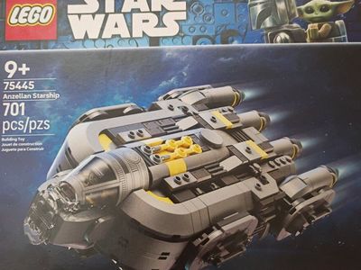 LEGO Star Wars Ambush on Mandalore / Anzellan Starship Set 75445 (701 Pieces)