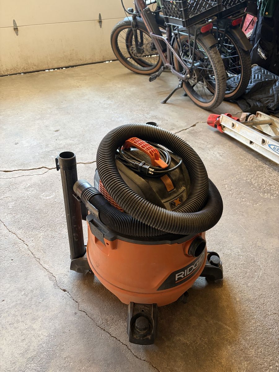 RIDGID NXT HD14000 14 Gallon 6.0 Peak HP Wet/Dry Shop Vacuum with Hose & Attachments
