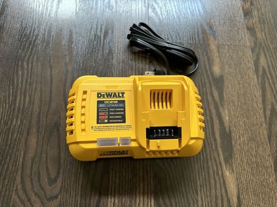 Brand new Dewalt 20V XR Fast charger