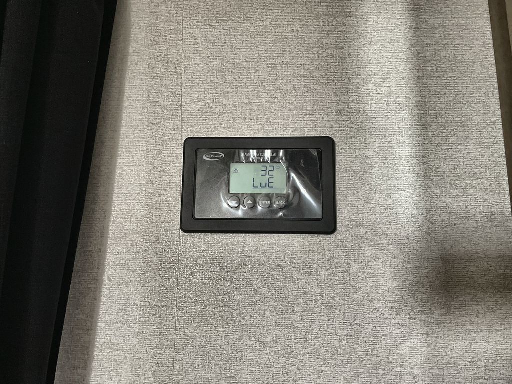 Main image 32