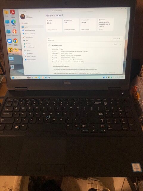 Dell 5580 laptop. 16 gig RAM. 256 gig NVMe drive. 2 gig Nvidia.