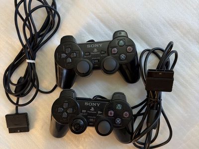 Sony PlayStation 2 DualShock 2 Wired Controllers (2-Pack) - Black, SCPH-10010