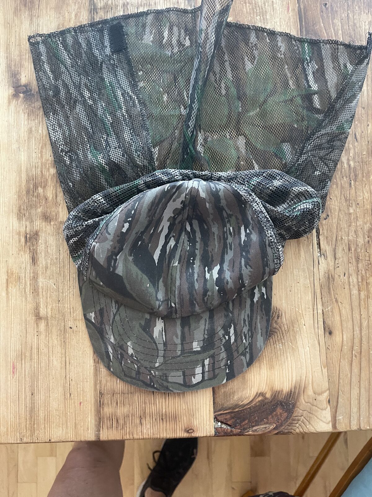 Camouflage Hat with Mesh face covering for Hunting