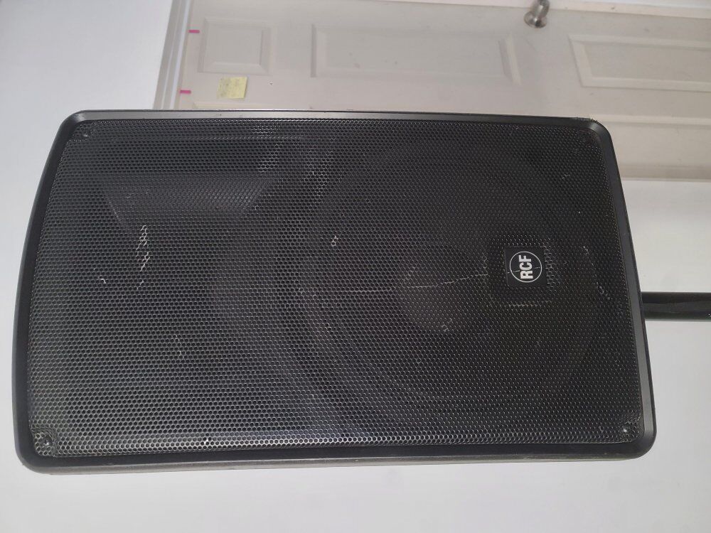 Rcf powered speakers