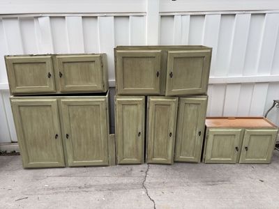 Upper Kitchen Cabinets Great For Garage/Shed