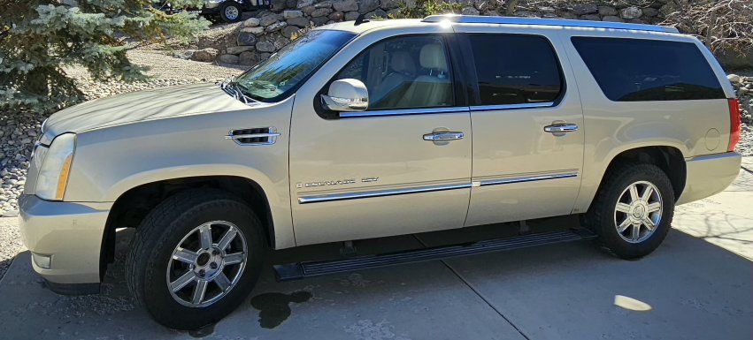 2008 CADILLAC ESCALADE ESV Luxury