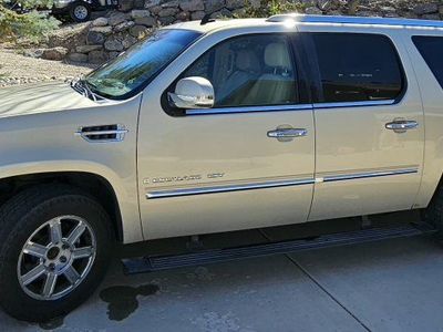 2008 CADILLAC ESCALADE ESV Luxury