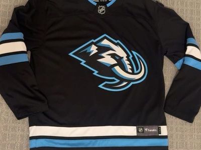 Mammoth Utah Hockey Jersey – Black/White/Blue – Men’s Medium