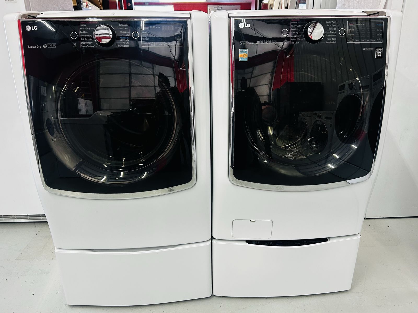 Lg Signature Steam Electric Set With Pedestals