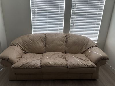 Couch set