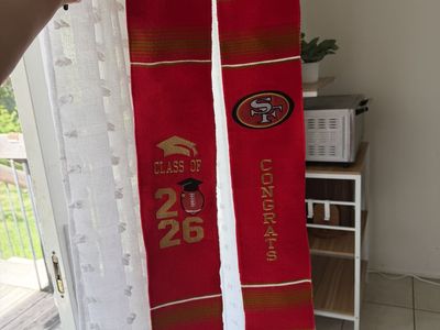 49ers Graduation Lei