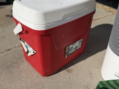 Igloo Latitude 30 Qt Red Cooler with Swing-Up Handles, Portable Ice Chest