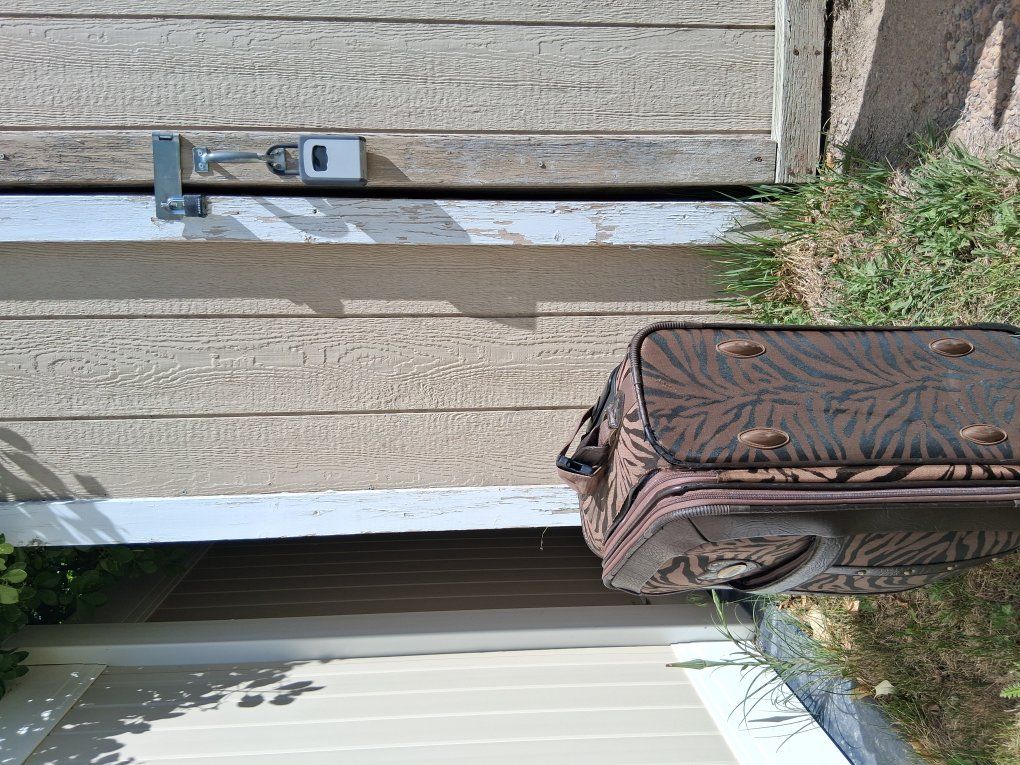 Main image 2