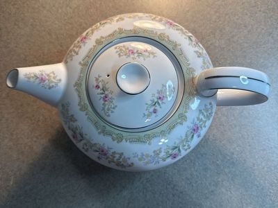 Kenwood Rose Bouquet Teapot - Japan, White Porcelain with Floral Pattern, Gold Trim