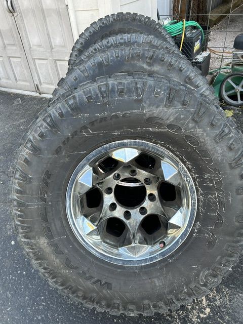 4 Tires and wheels, 315X75R16