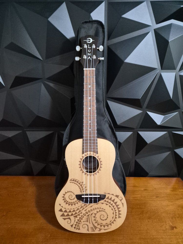 LUNA Tattoo Concert spruce UKULELE Model (UKE TC SPR )w/ Luna Light Hard Case - UKE - Laser Etch. Excellent Conditions! B.New.