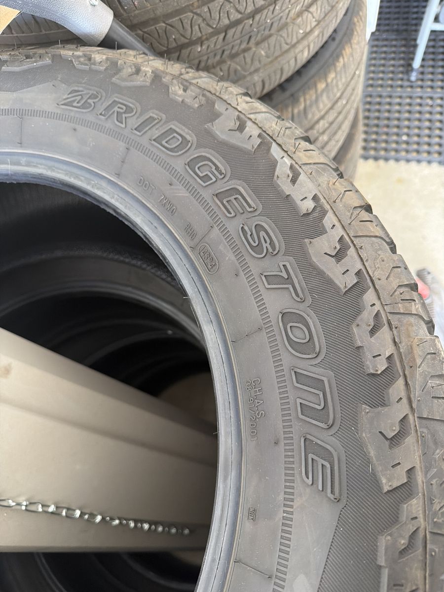 Bidgestone Duler A/T RH-S