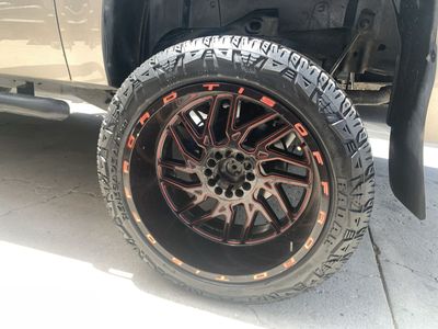 Rims 33x12.5x20 6 lug universal