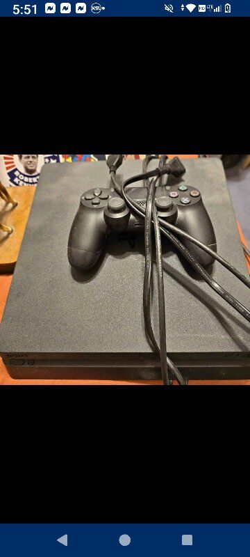 PS4 Slim
