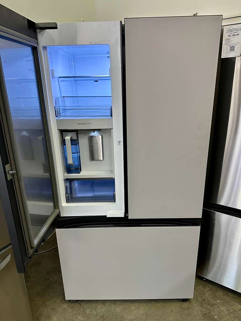 Samsung BESPOKE 30 cu. ft. French Door Refrigerator With Beverage Center in Gray Matte Glass