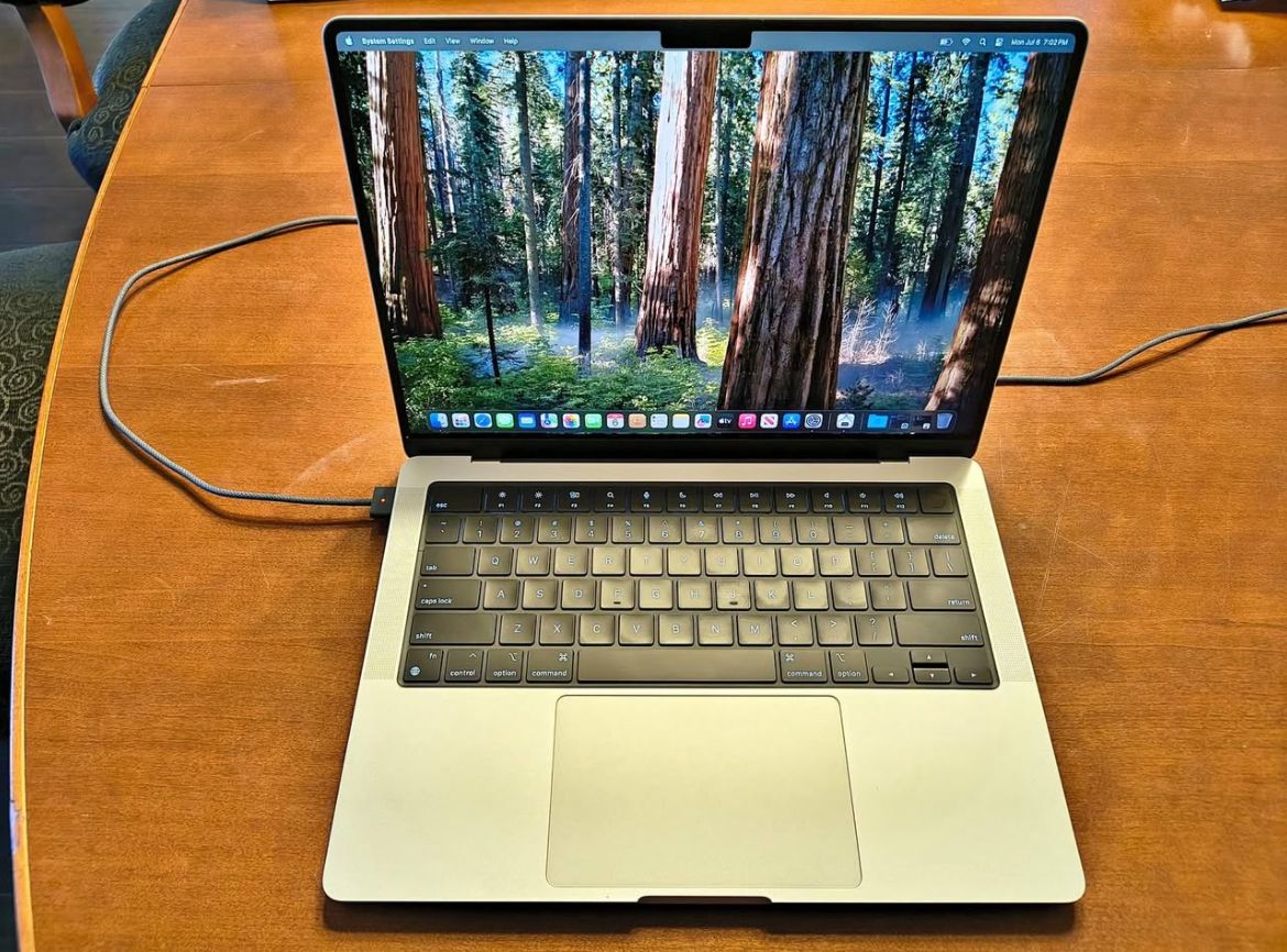 MINT Apple MacBook Pro 14 M2Pro (10c/16c) 512GB 16GB Silver !FIRM NO TRADES!