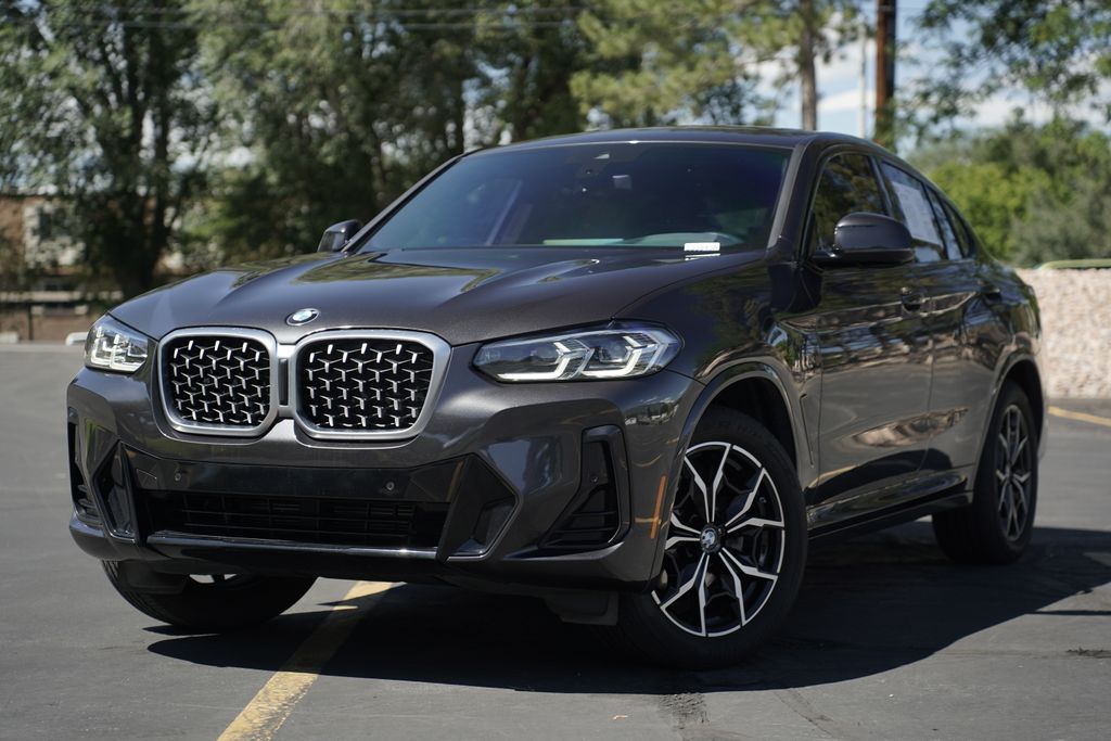 2024 BMW X4 xDrive30i
